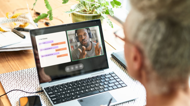 Utilisateur pendant une leçon privée de langue